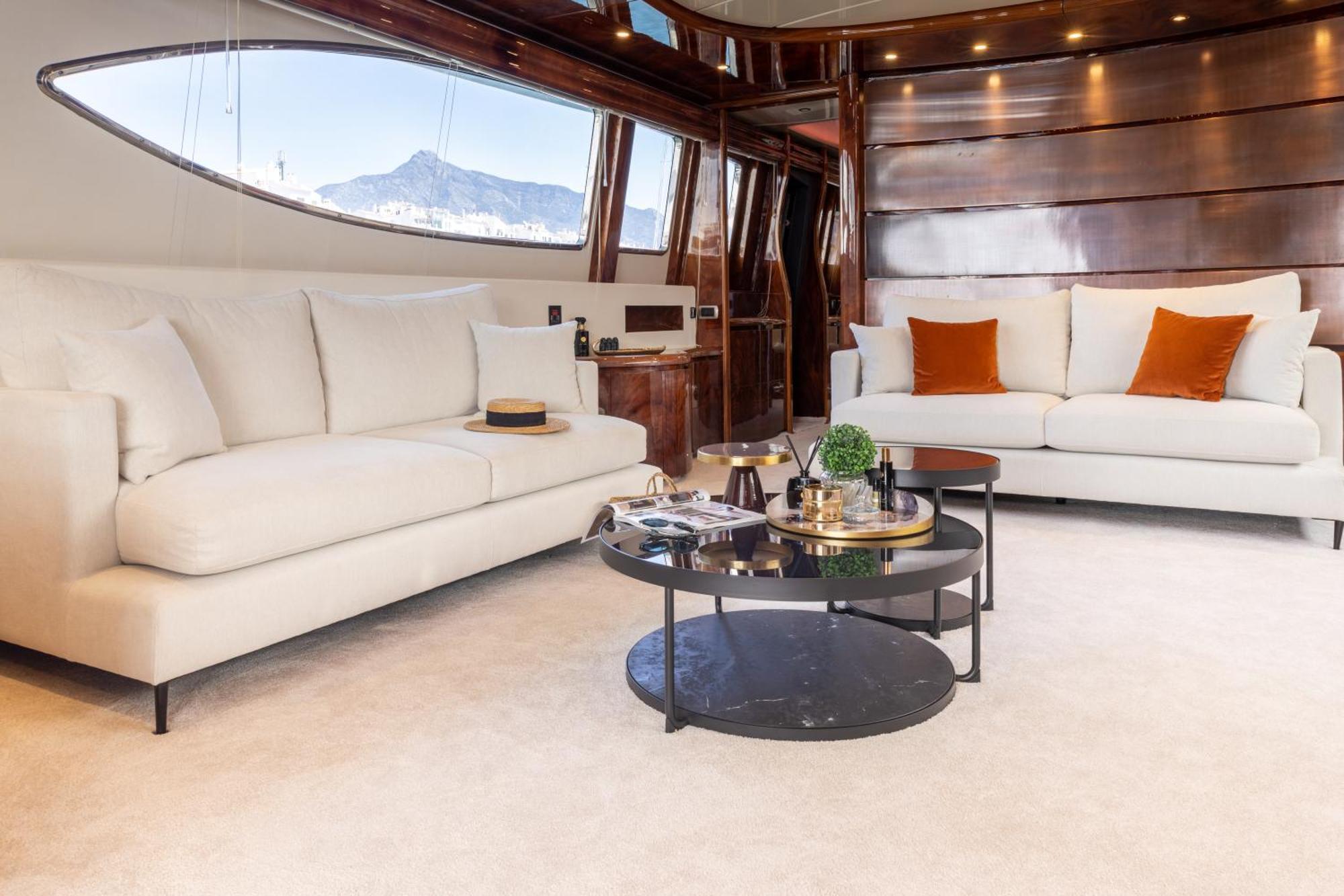 Super Yacht Located In Puerto Banus Hotell Marbella Eksteriør bilde